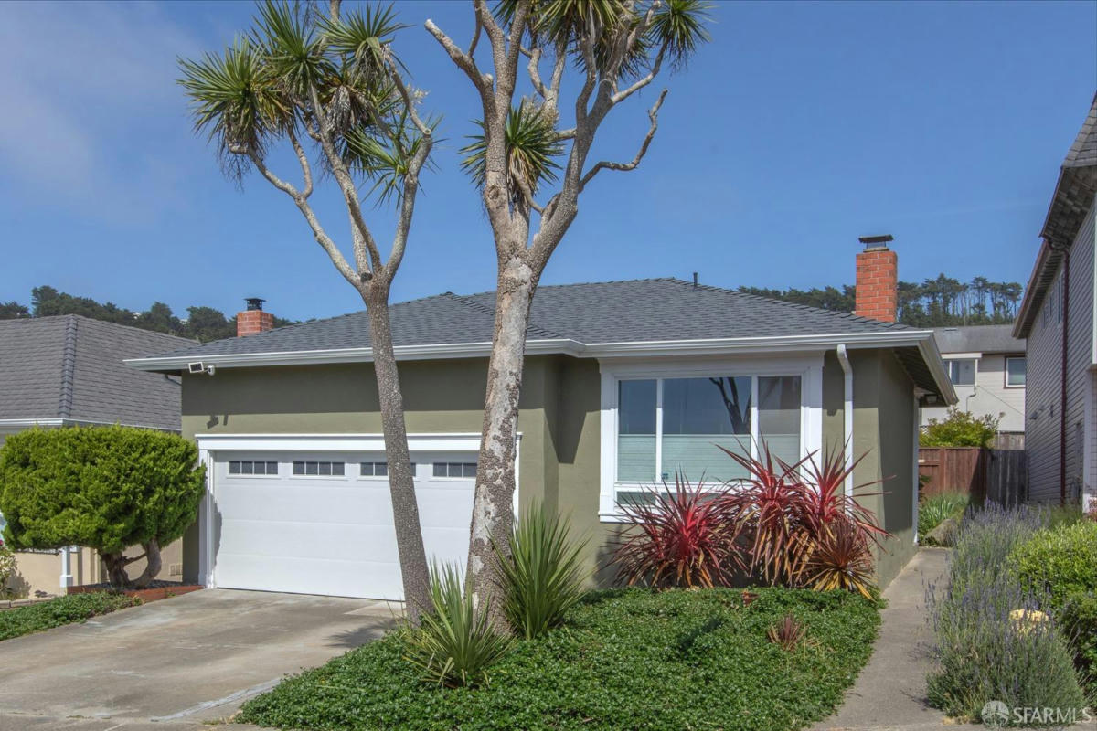 117 CRENSHAW CT, PACIFICA, CA 94044, photo 1 of 36